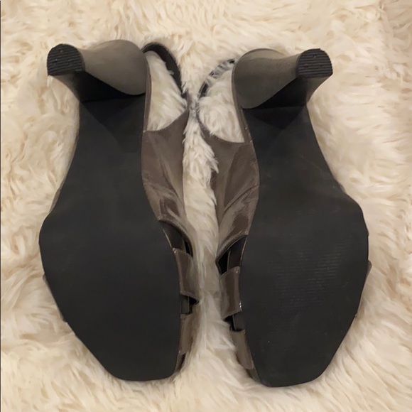 Steve Madden “Rummor” Pewter Heels - Size 9 1/2 - Picture 5 of 5